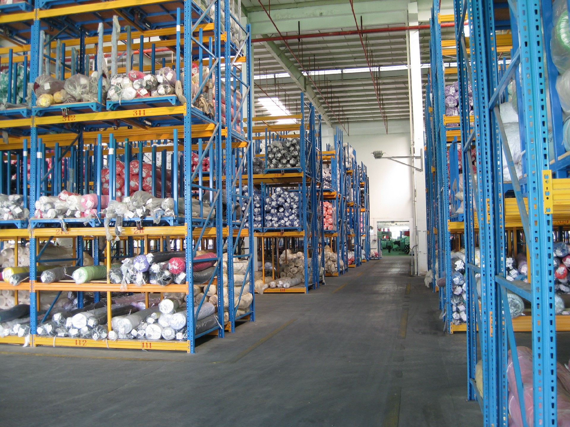 fabric roll pallet for garement and textile factory4